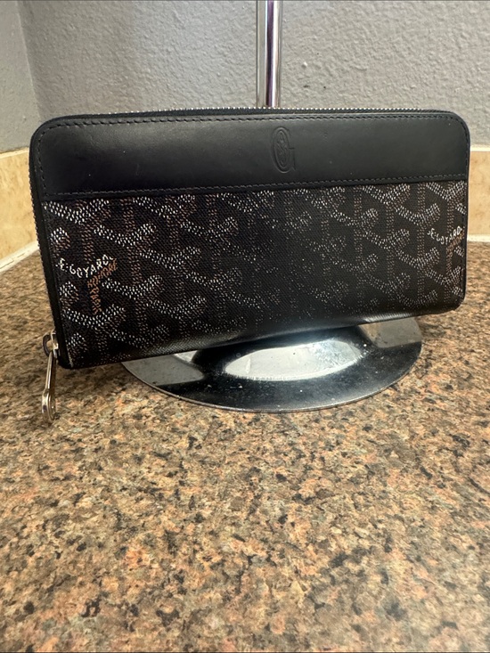 Goyard Handbags - Goyard Matignon GM Zip Around Wallet with/COA and orig care cards AUTHENTIC✅